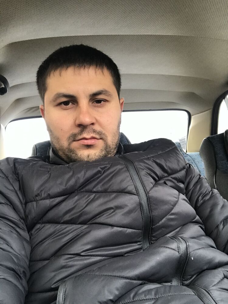  46068582  , 32 ,    