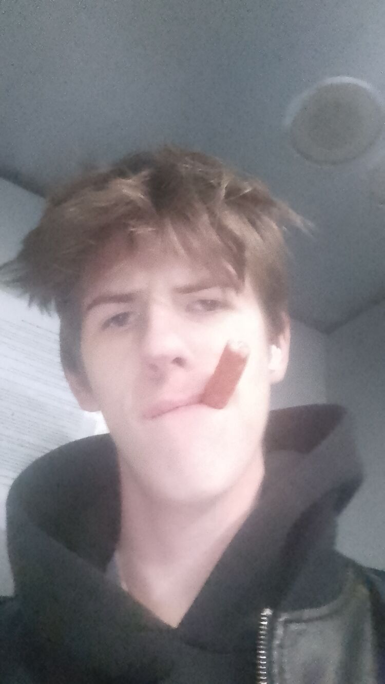 ���� 55399172 ����� POMAGITE, 18 ���, ���� ���������� � �����-����������