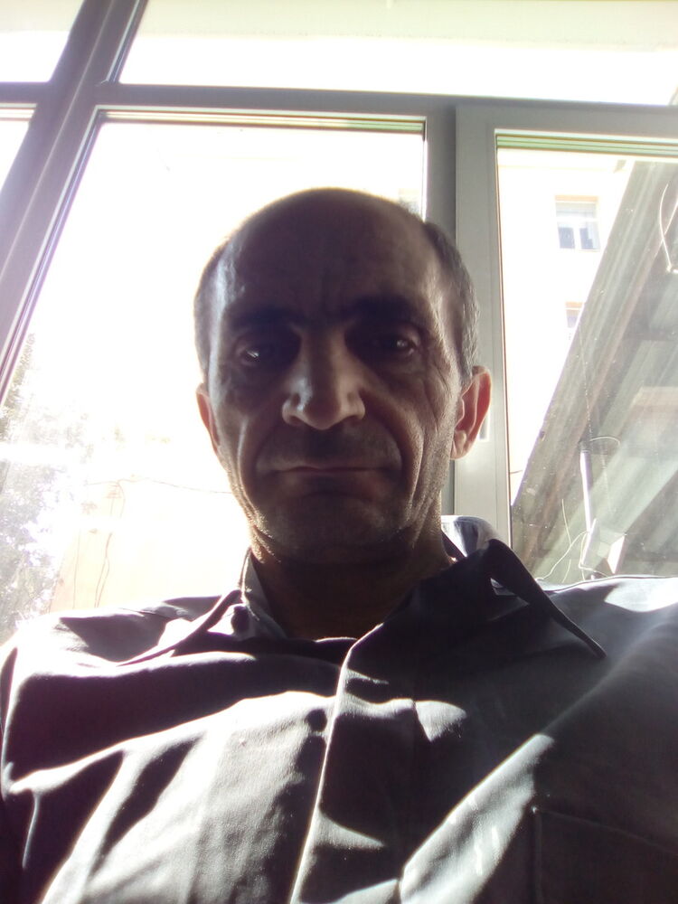  16776862  Micha, 55 ,    