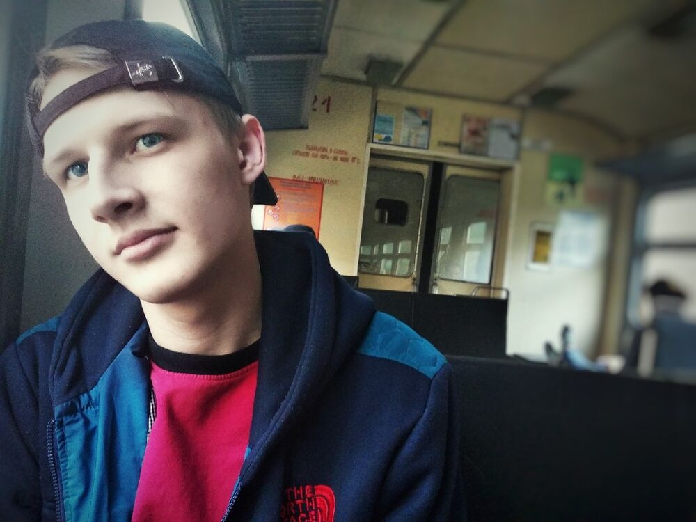  ,   Nikolay, 25 ,  