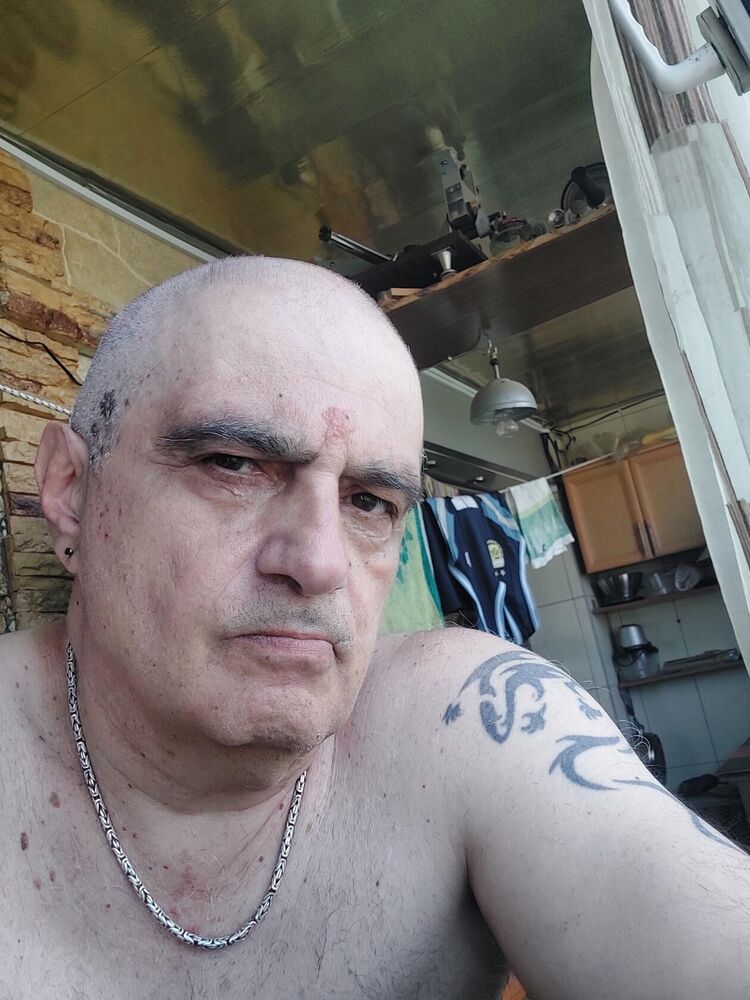  27598882   , 54 ,    