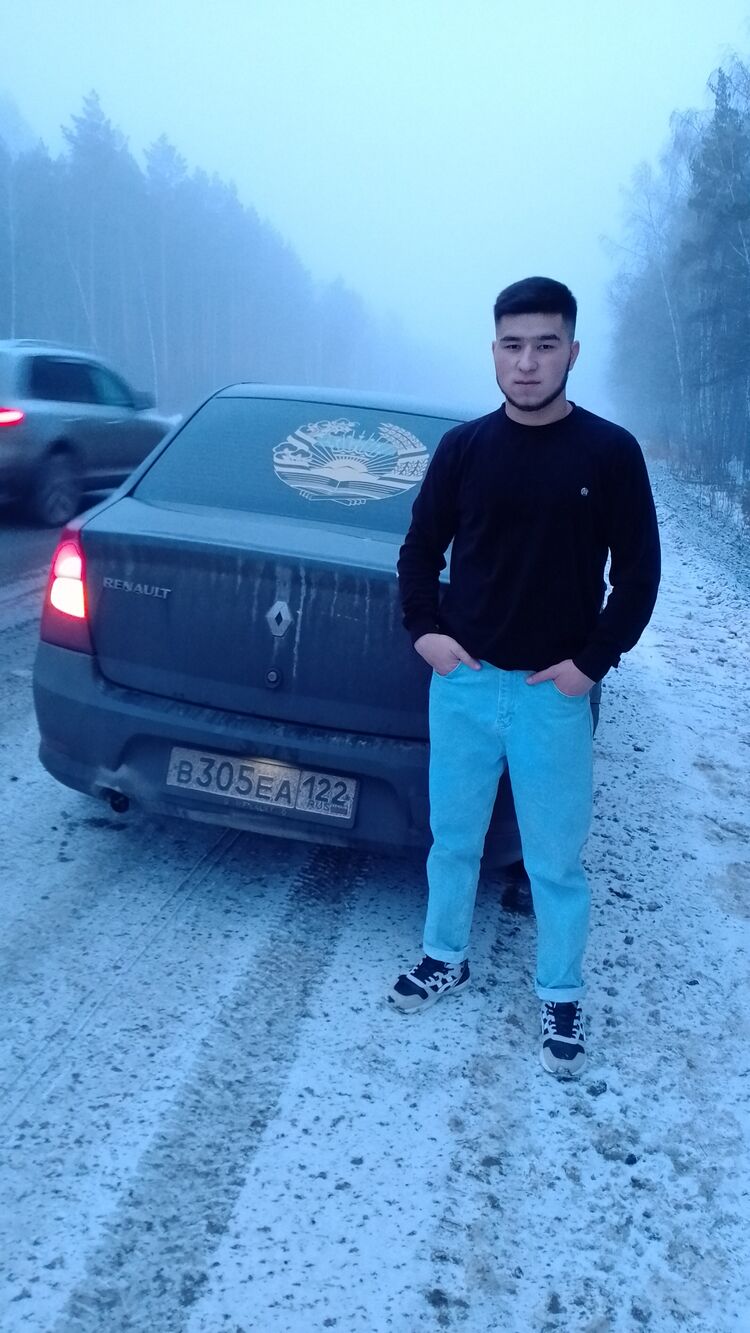  48125442  Sharif, 23 ,    