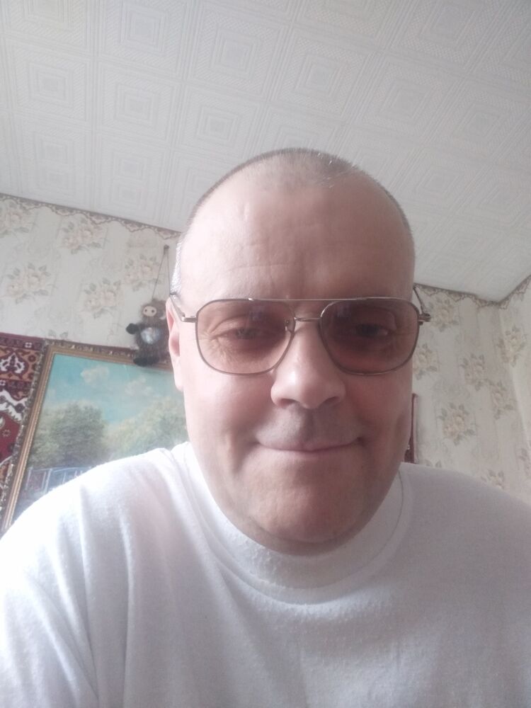  43757982  Shadrin, 52 ,    