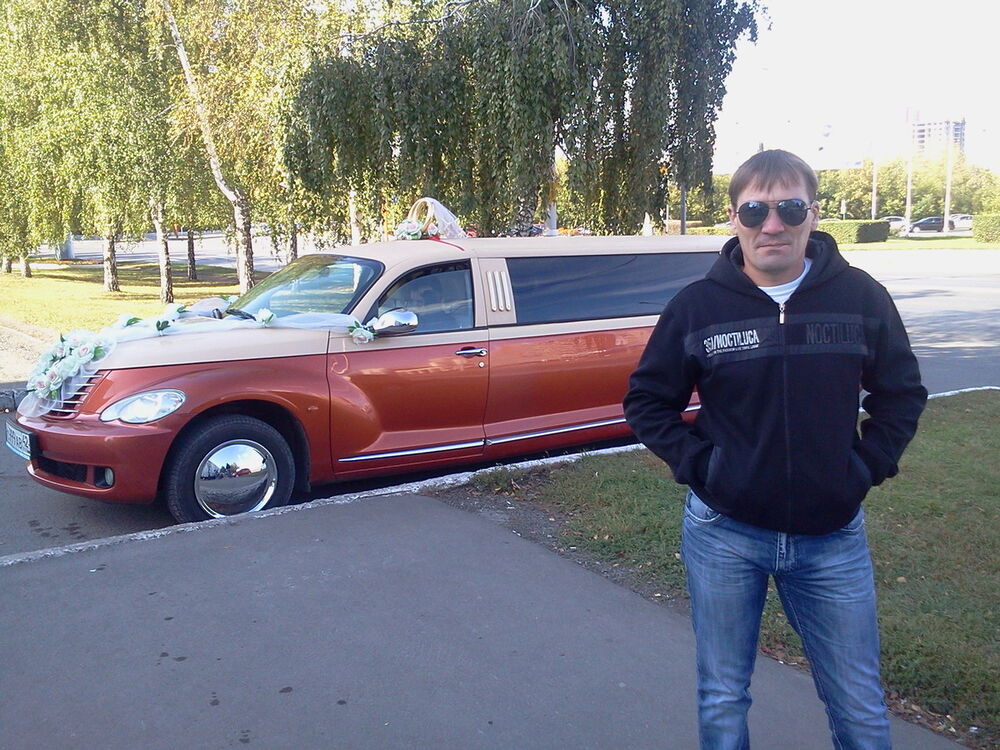  8097902  Aleksej, 48 ,    