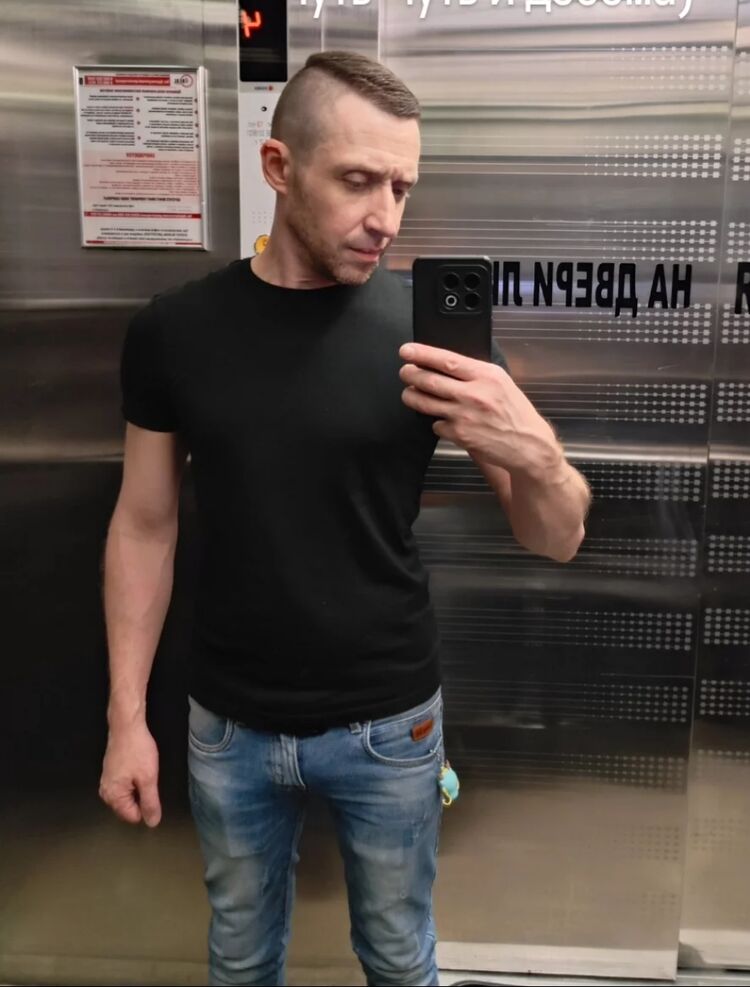  49307772  , 46 ,    