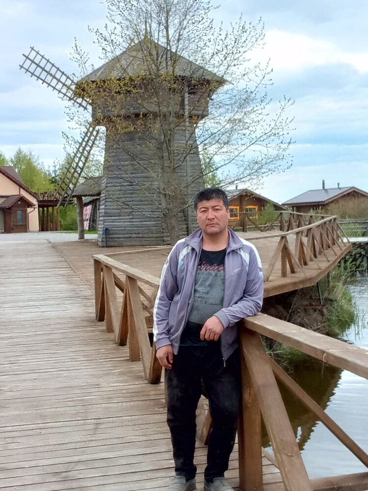  34721362  Bakhrom, 39 ,    