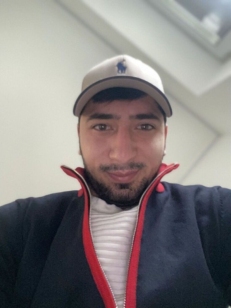  30661712  Alex, 28 ,    