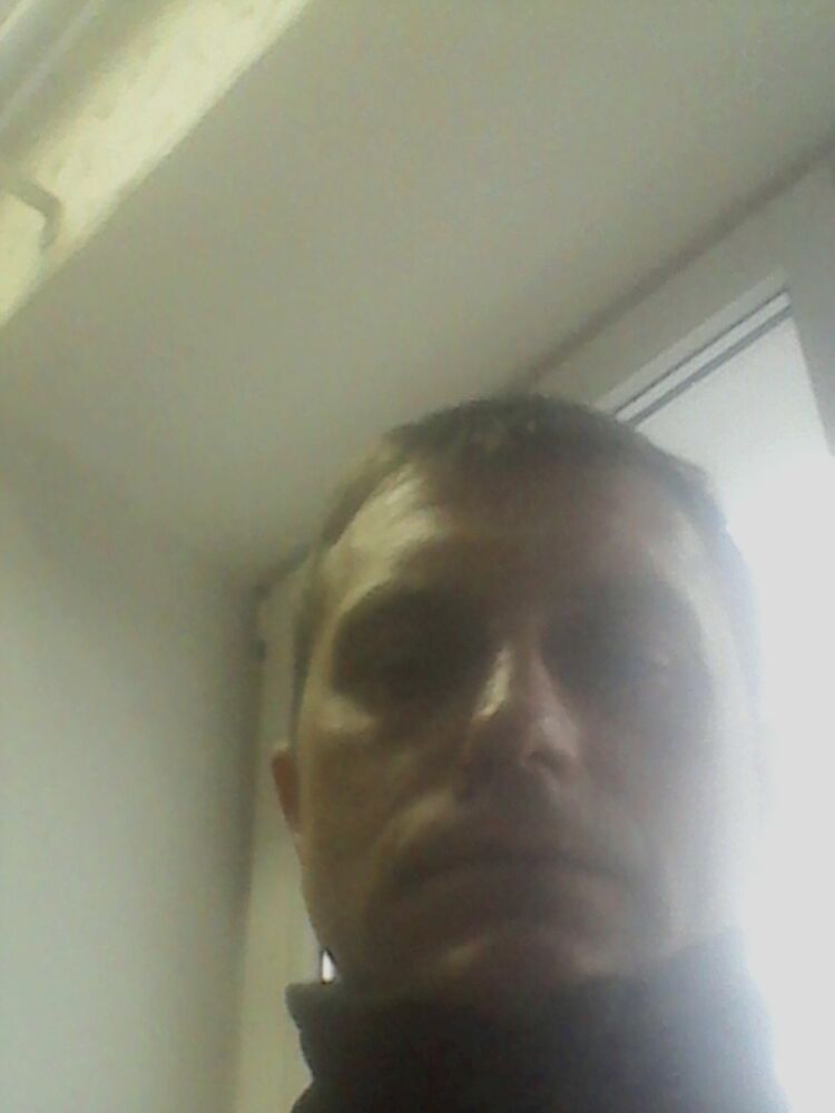  8930742  Alex, 43 ,    