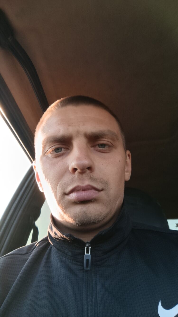  46108952  , 31 ,    