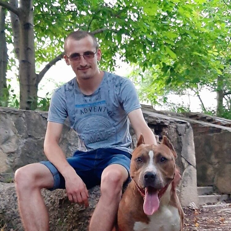  20650382  Igor, 28 ,    