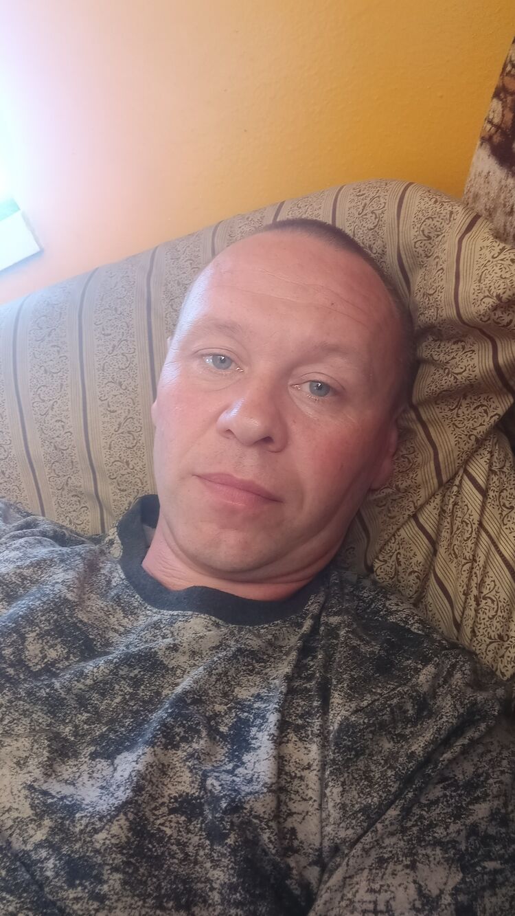  54210072  Maxim, 39 ,    -