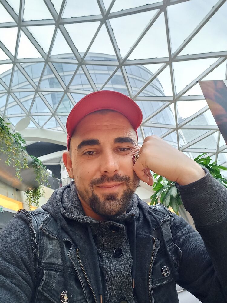 ,   VITALII, 34 ,   ,   