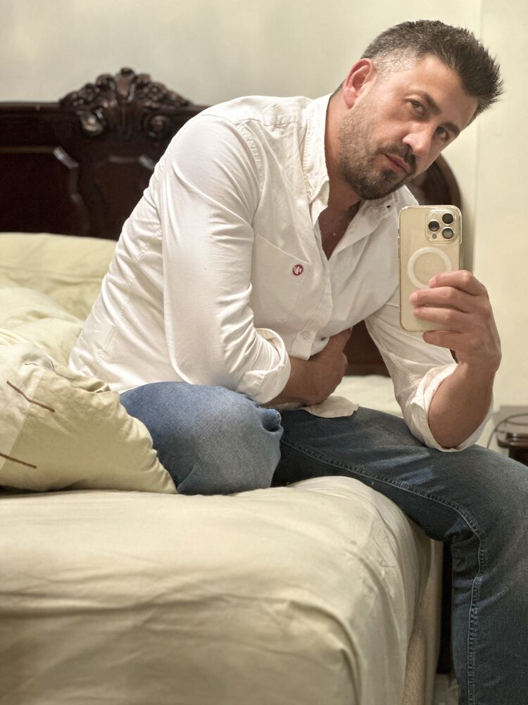  39118862  Massimo, 40 ,    