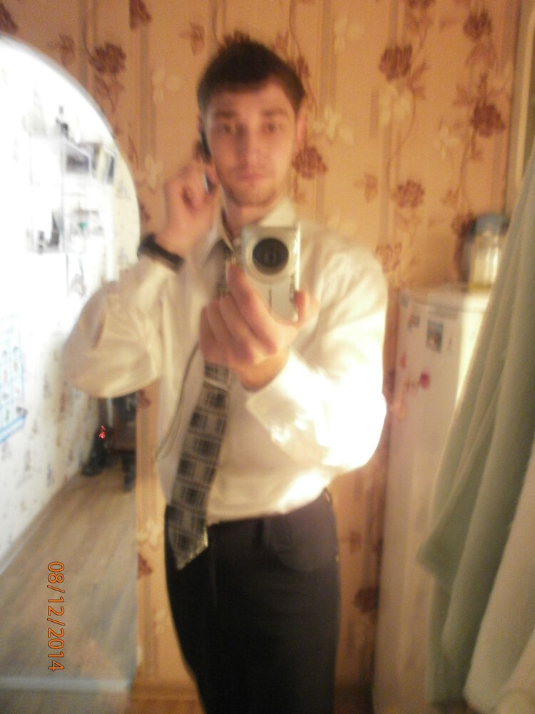  5300522  Aleks, 29 ,    