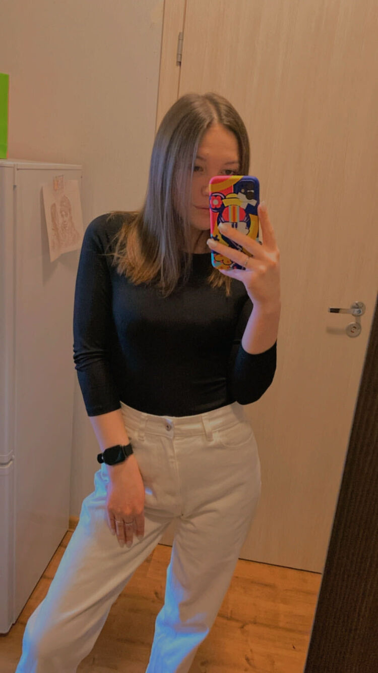  -,   , 23 ,   