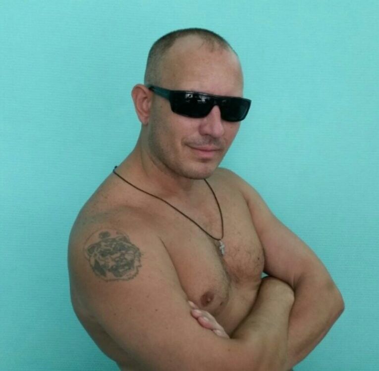  ,   Dima, 52 ,   