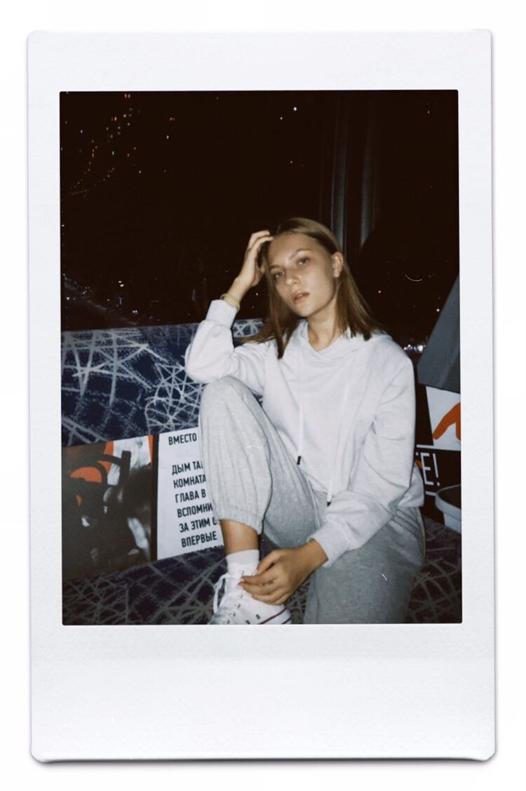  ,   Alena, 22 ,   , 