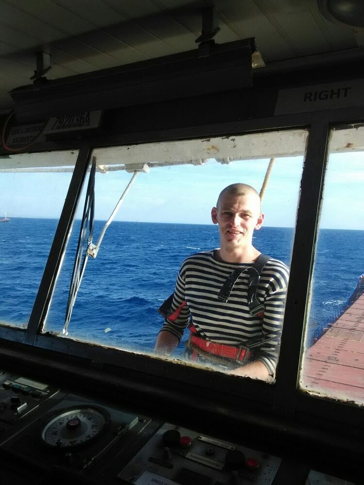  8565902  Andrey, 36 ,    