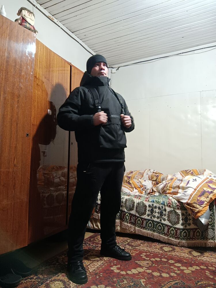  38899872  , 40 ,    