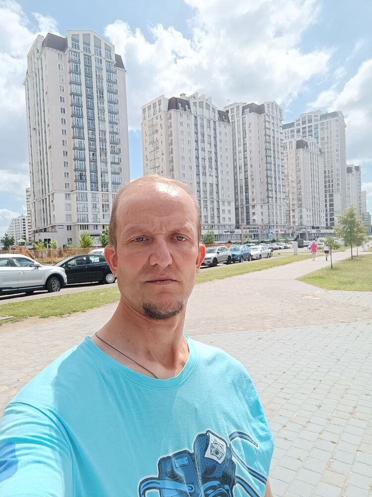  ,   Andrei, 44 ,   ,   , c 