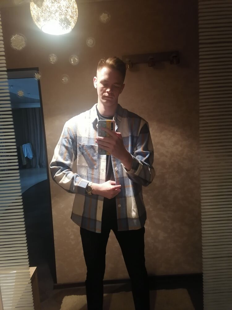  38977812  , 24 ,    