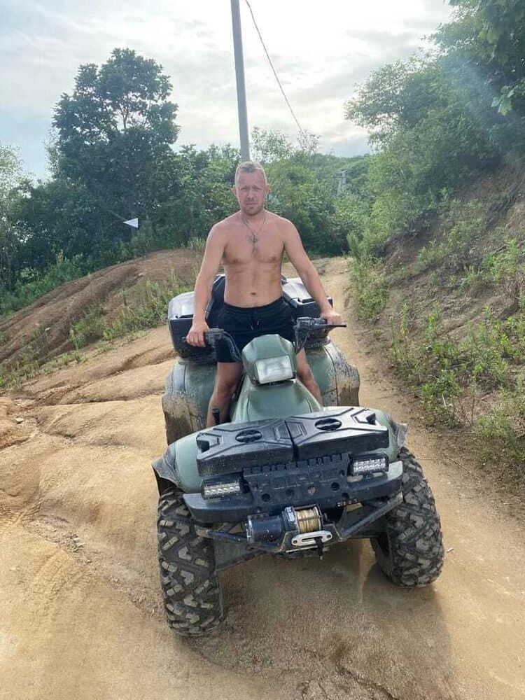  33718742  , 42 ,    