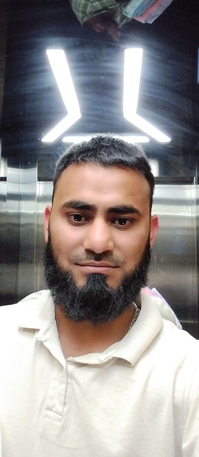  35385752  DOSTON, 27 ,    -