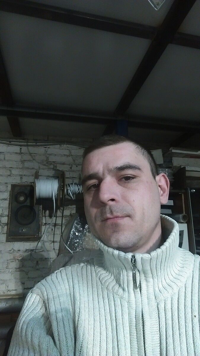  9352072  , 44 ,    