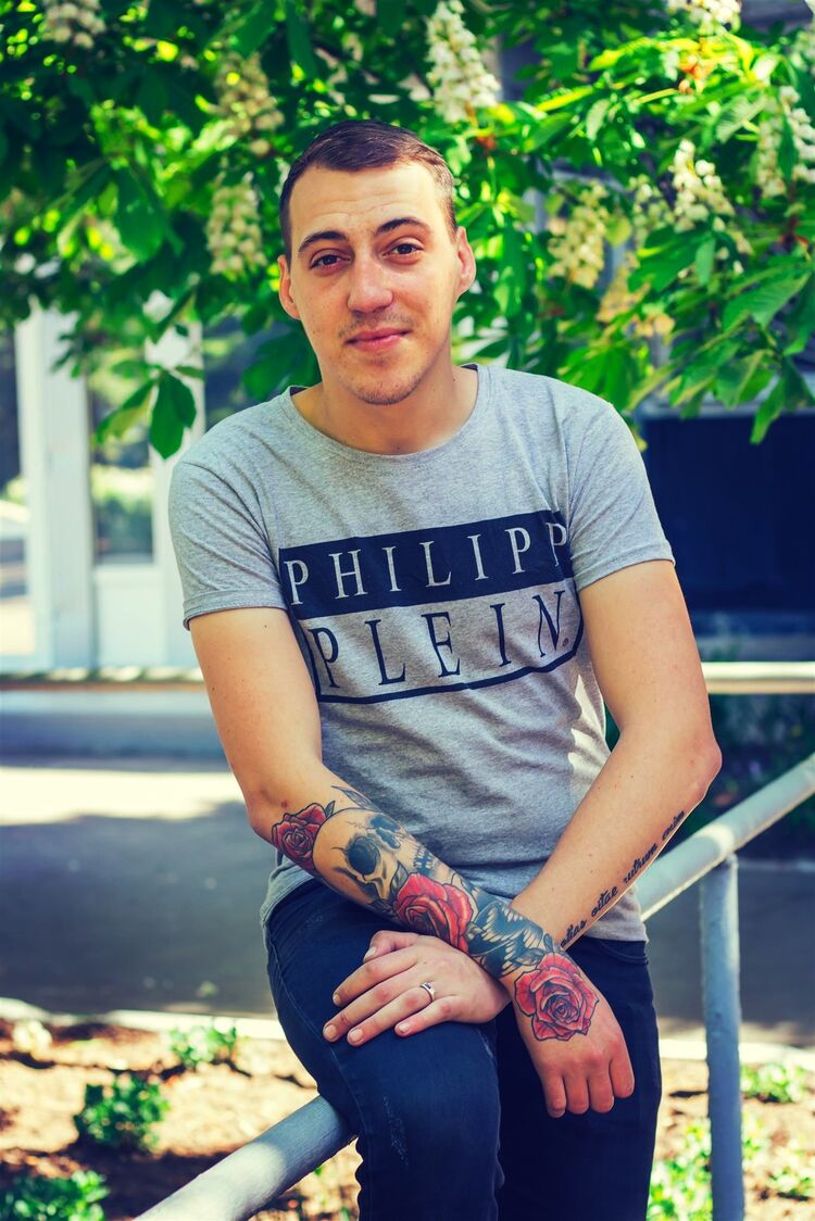  51756772  Alexandr, 28 ,    Opava