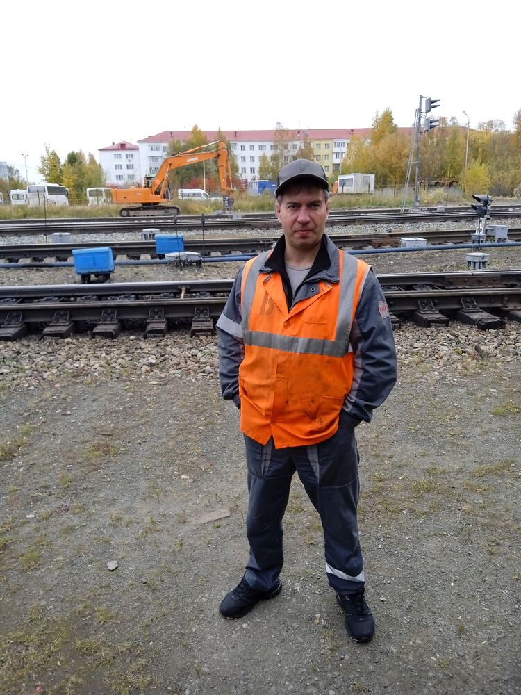  32010352  , 48 ,    -