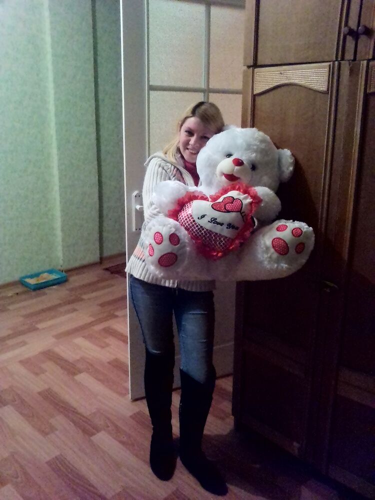  18902722  Katia, 39 ,    