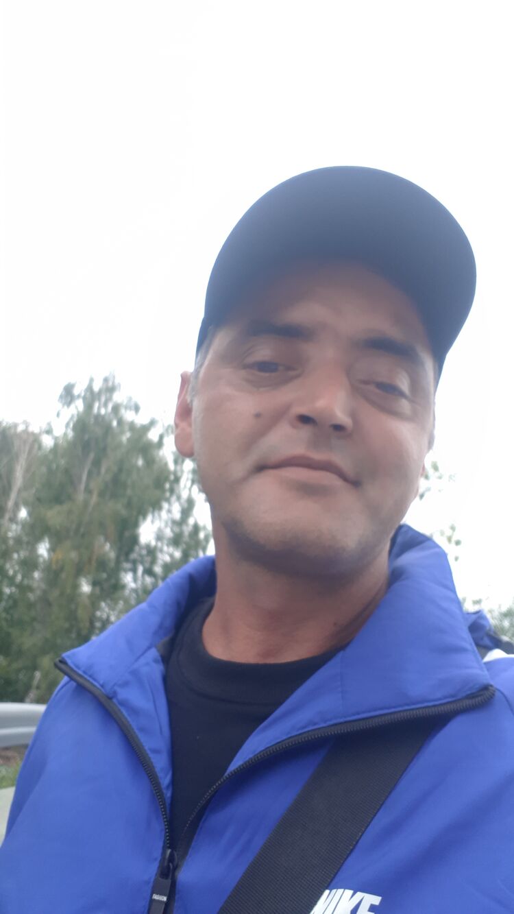  37334462  Ramin, 48 ,    