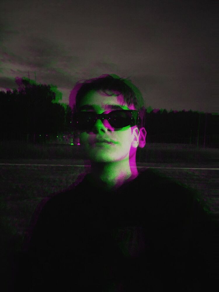  36983632  , 22 ,    