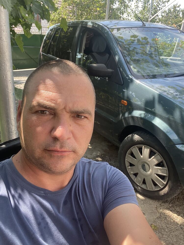  ,   Veaceslav, 42 ,   ,   