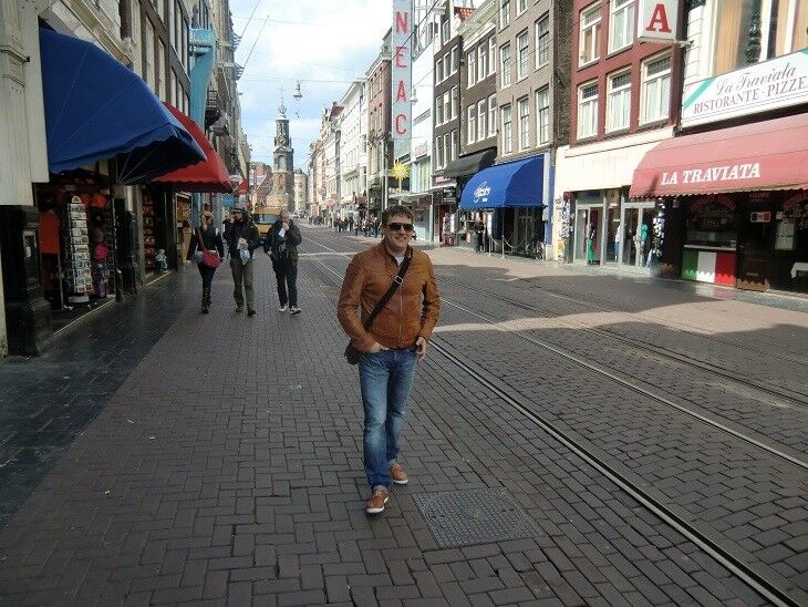  8917182  Dmitrij, 42 ,    