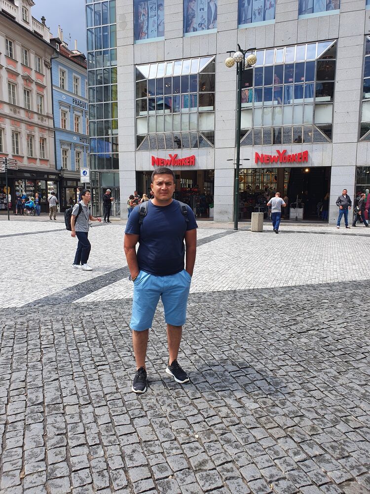  27434242  Shax, 33 ,    Praha