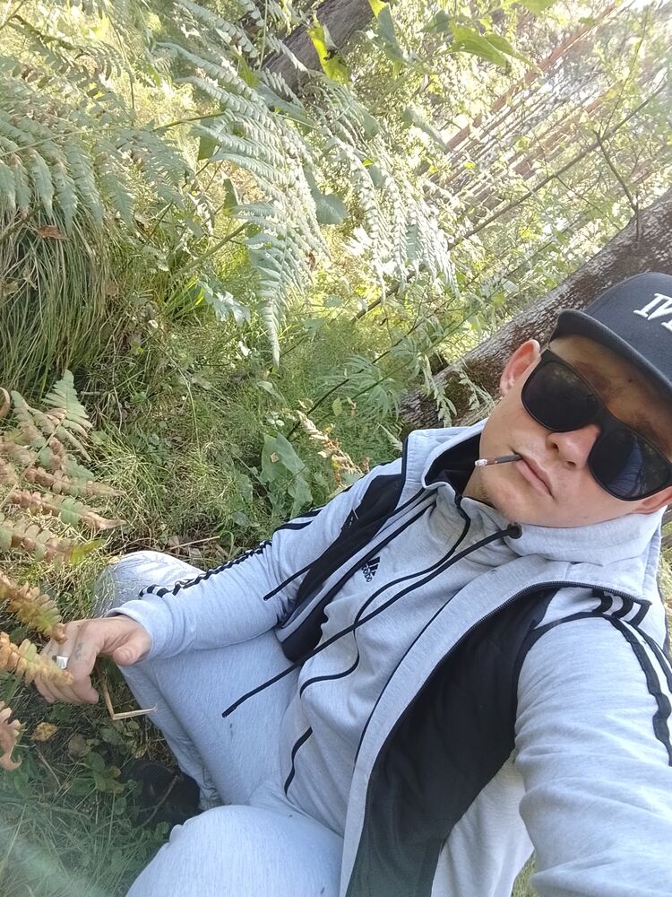  45384992  , 27 ,    