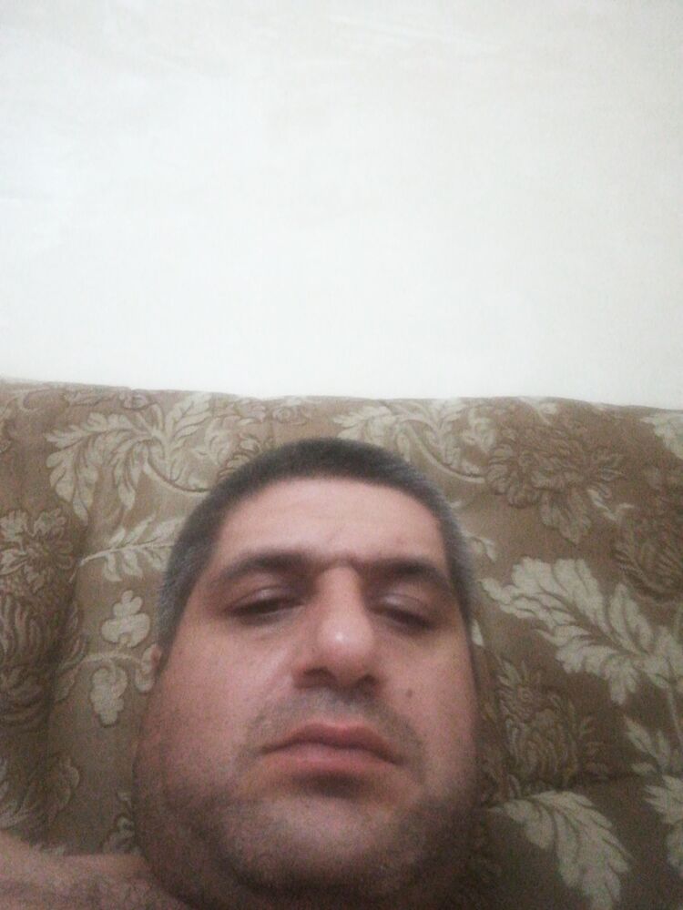  ,   Araik, 44 ,  