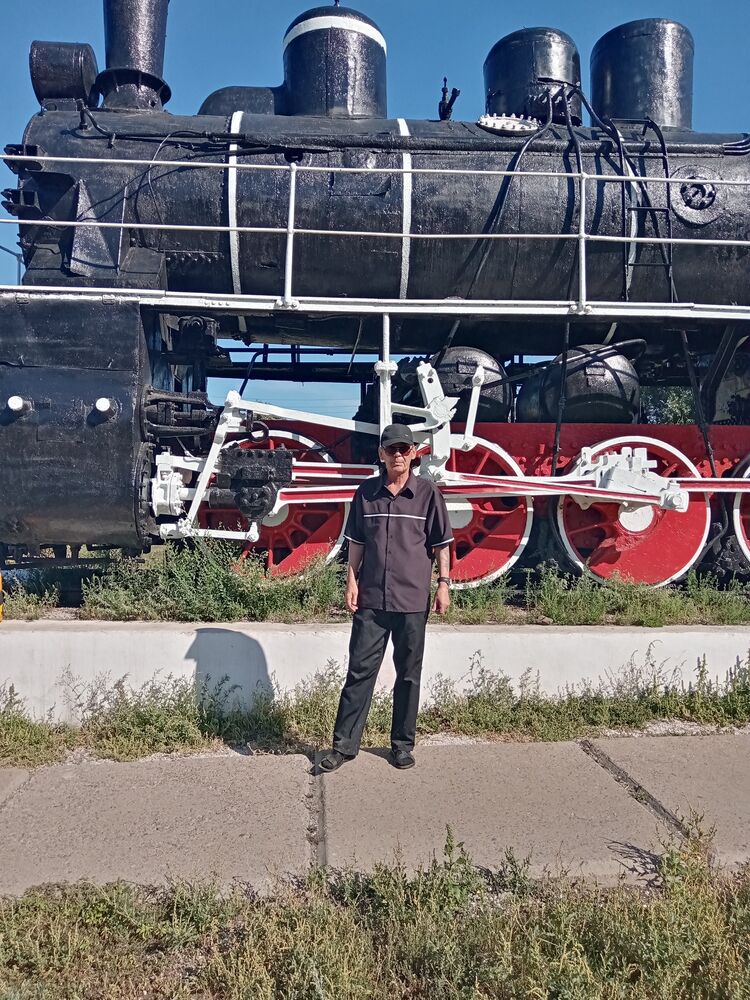  23697542  , 64 ,    
