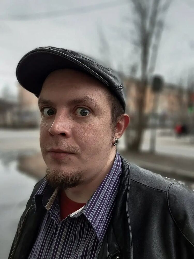  ,   Ilya, 37 ,   ,   , c 