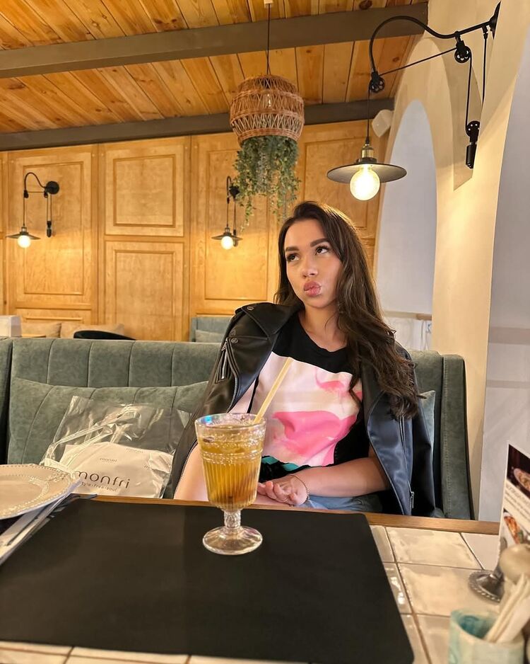  ,   , 24 ,   ,   
