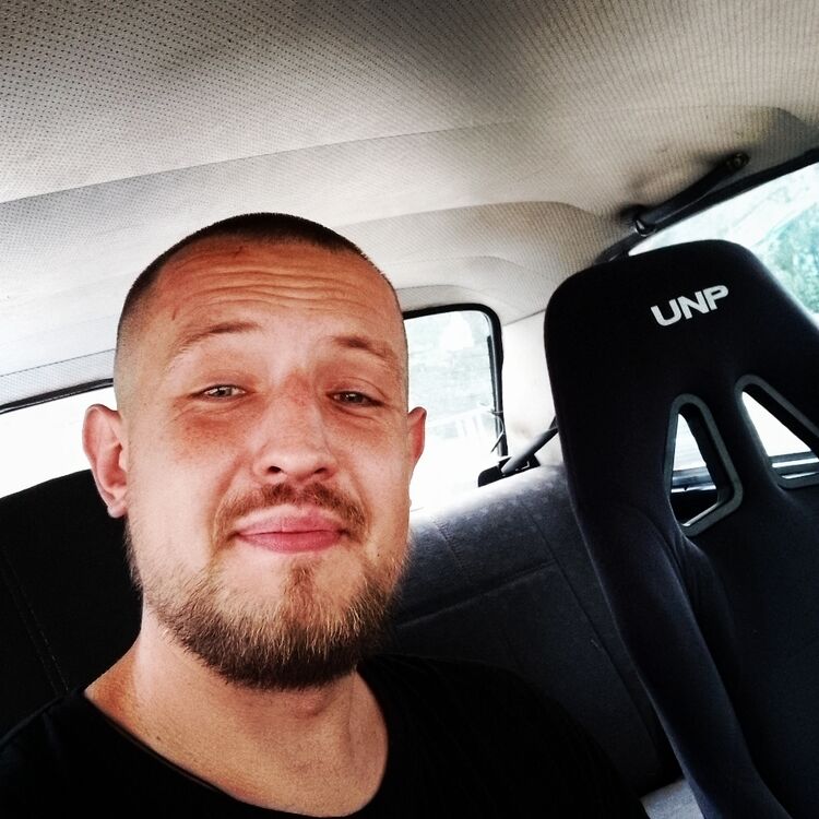  52948802  Ilya, 30 ,    