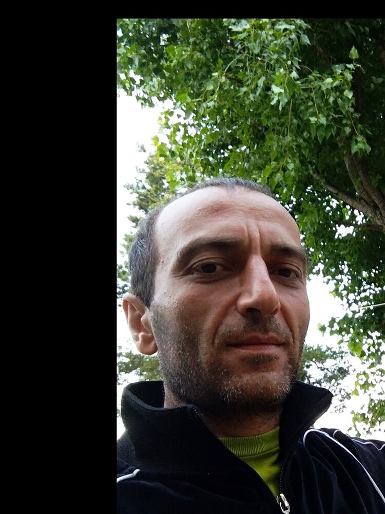  15092842  Hovik, 48 ,    