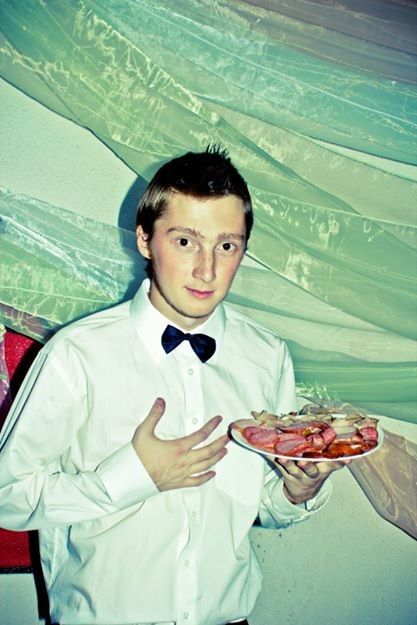  4248802  Vitalik, 33 ,    