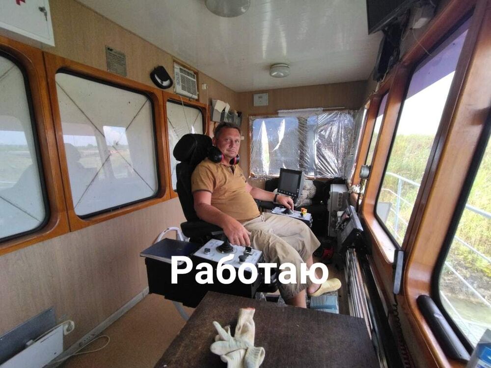  39000652  , 44 ,    