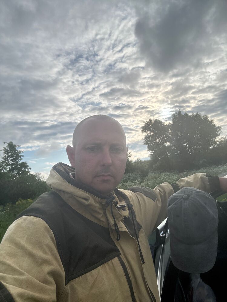  54297402  , 38 ,    -