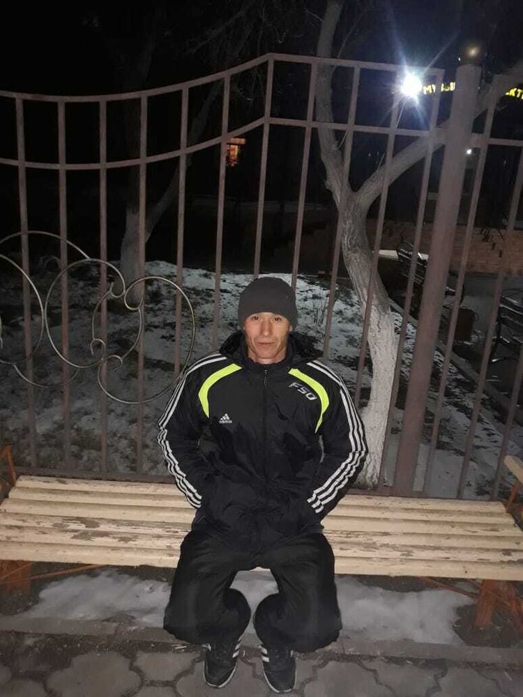  46159752  , 42 ,    