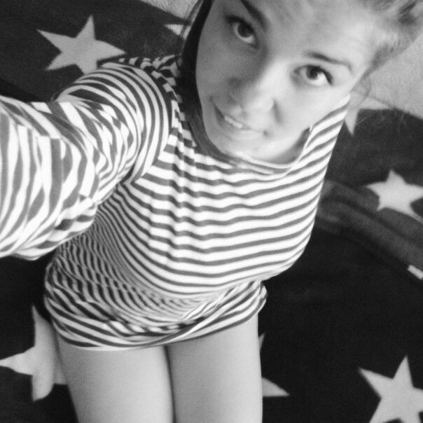  6981872  Anna, 32 ,    