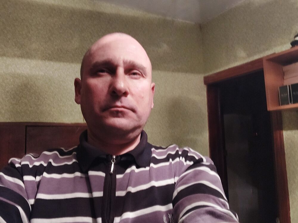  33042892  Amadey, 52 ,    