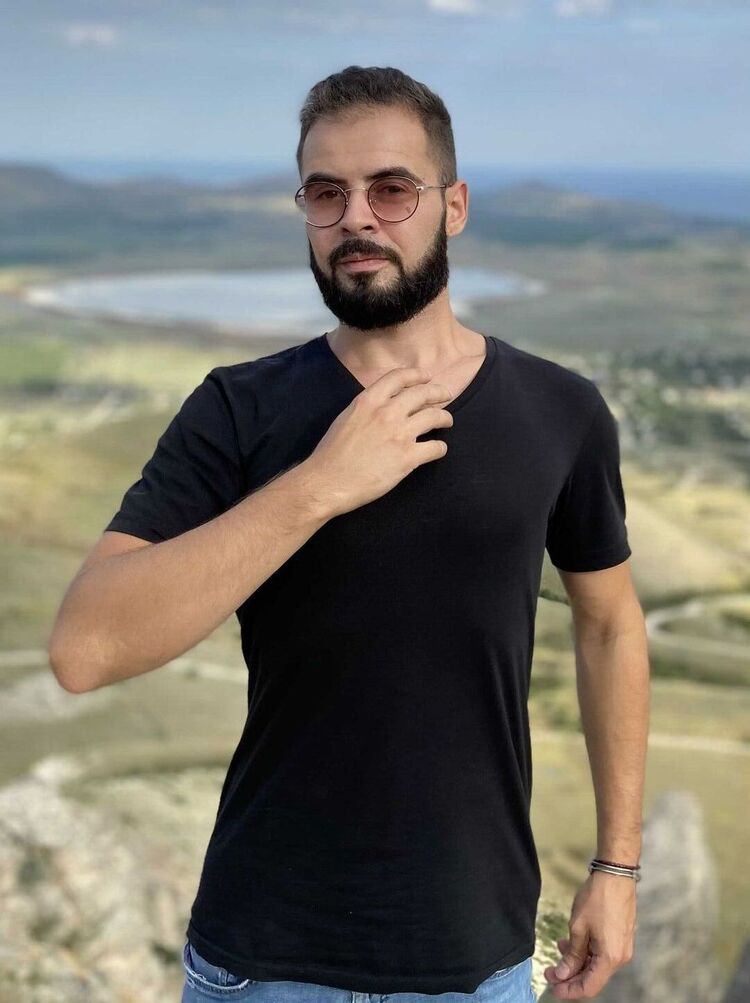  35889492  , 33 ,    